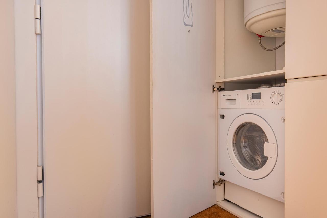 Cozy Downtown Studio By Lovelystay Lisboa Eksteriør bilde